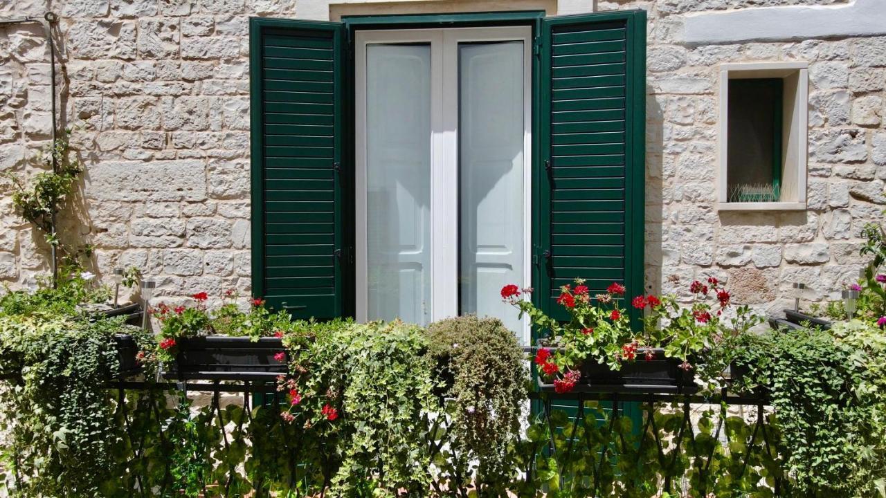 B&B Antiche Mura Sammichele Di Bari Exterior photo